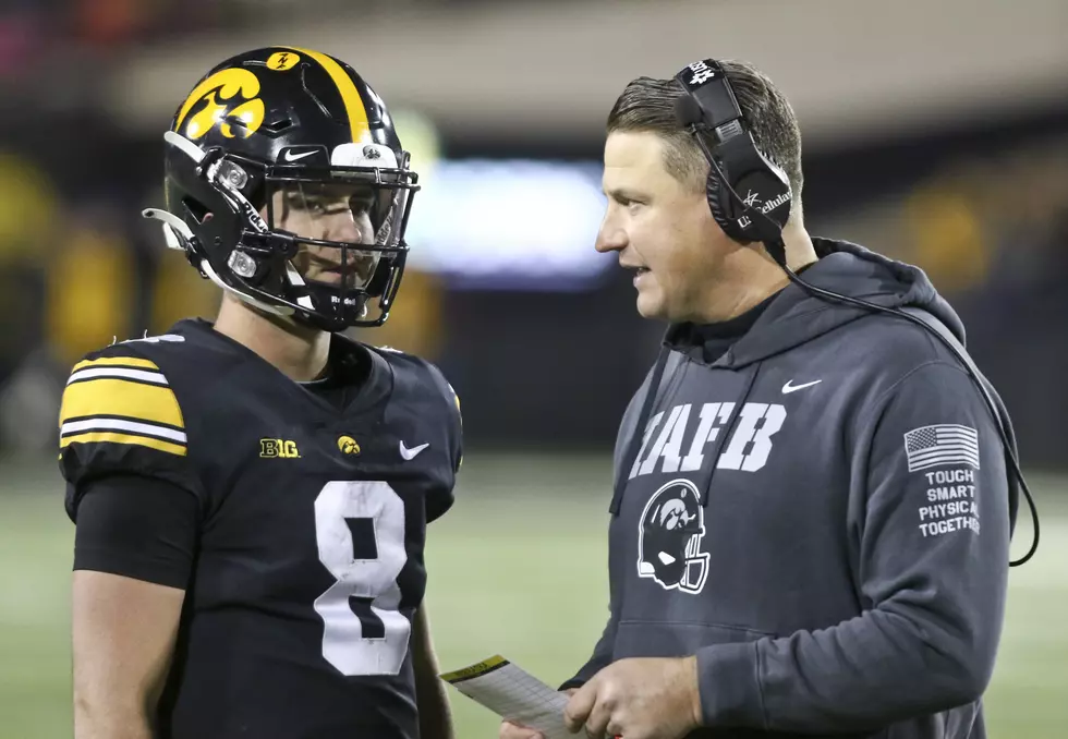 Following Nebraska Loss, Iowa QB Enters Transfer Portal